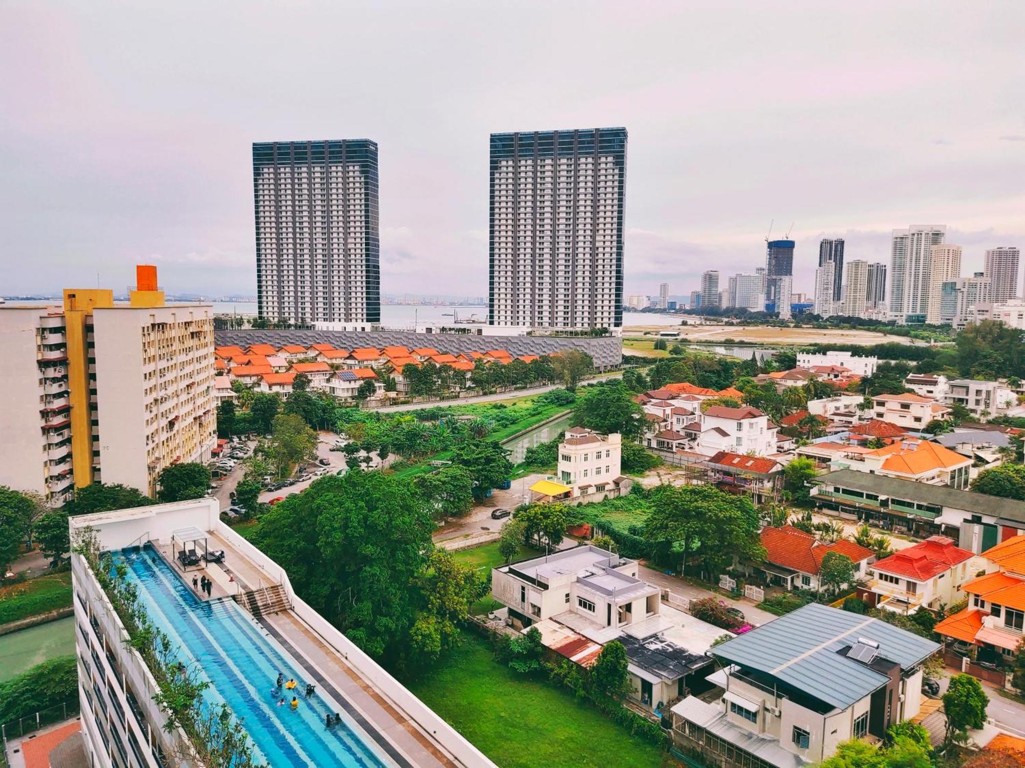The Landmark By Katana 3Br To 4Br Luxury Seaview Landmark Homestay At Gurney 15-16Pax 无敌海景套房 Tanjung Tokong Екстериор снимка