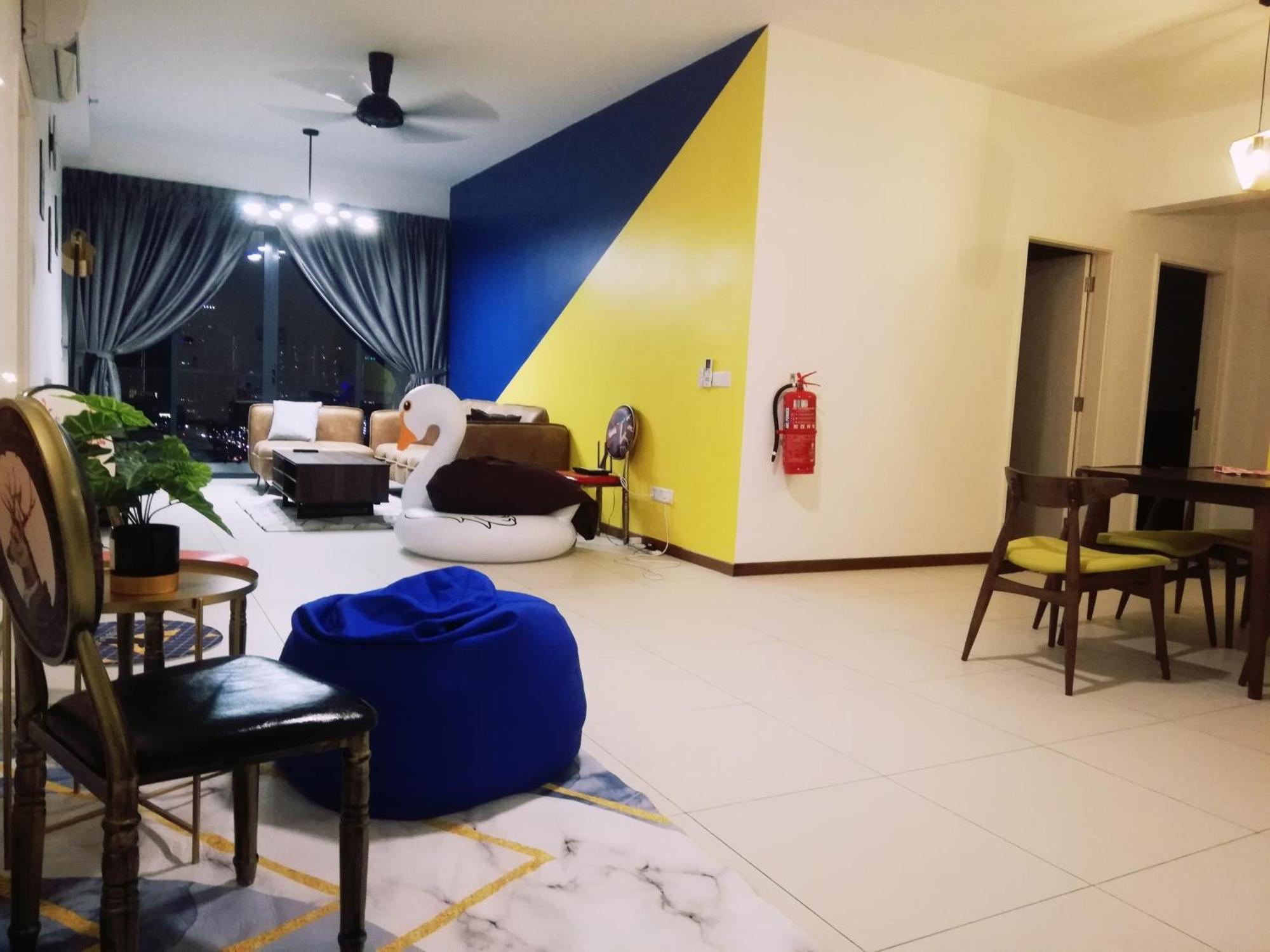 The Landmark By Katana 3Br To 4Br Luxury Seaview Landmark Homestay At Gurney 15-16Pax 无敌海景套房 Tanjung Tokong Екстериор снимка