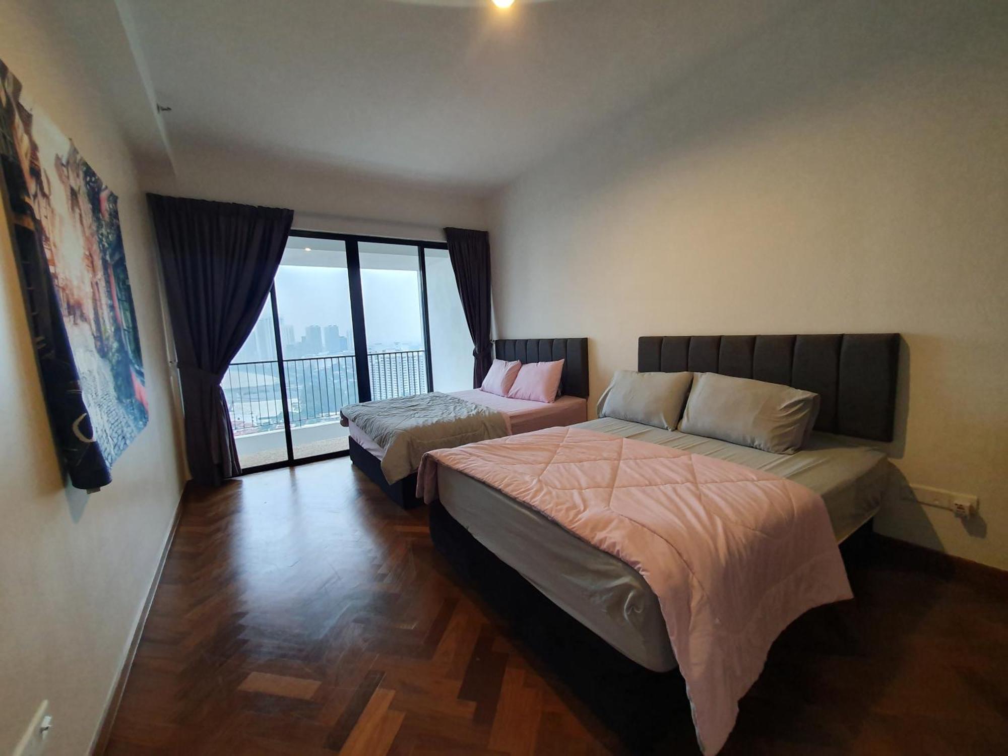 The Landmark By Katana 3Br To 4Br Luxury Seaview Landmark Homestay At Gurney 15-16Pax 无敌海景套房 Tanjung Tokong Екстериор снимка