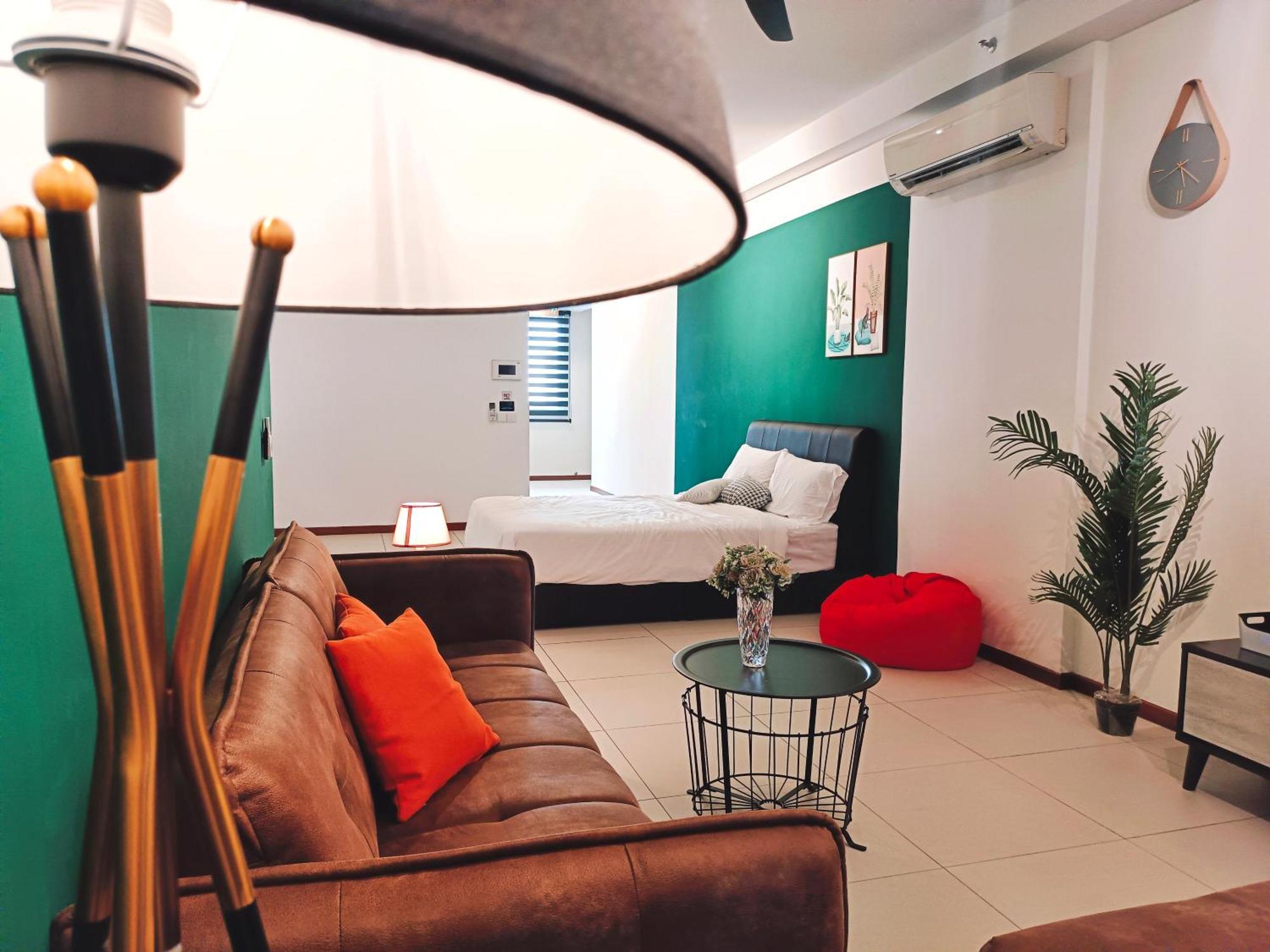The Landmark By Katana 3Br To 4Br Luxury Seaview Landmark Homestay At Gurney 15-16Pax 无敌海景套房 Tanjung Tokong Екстериор снимка