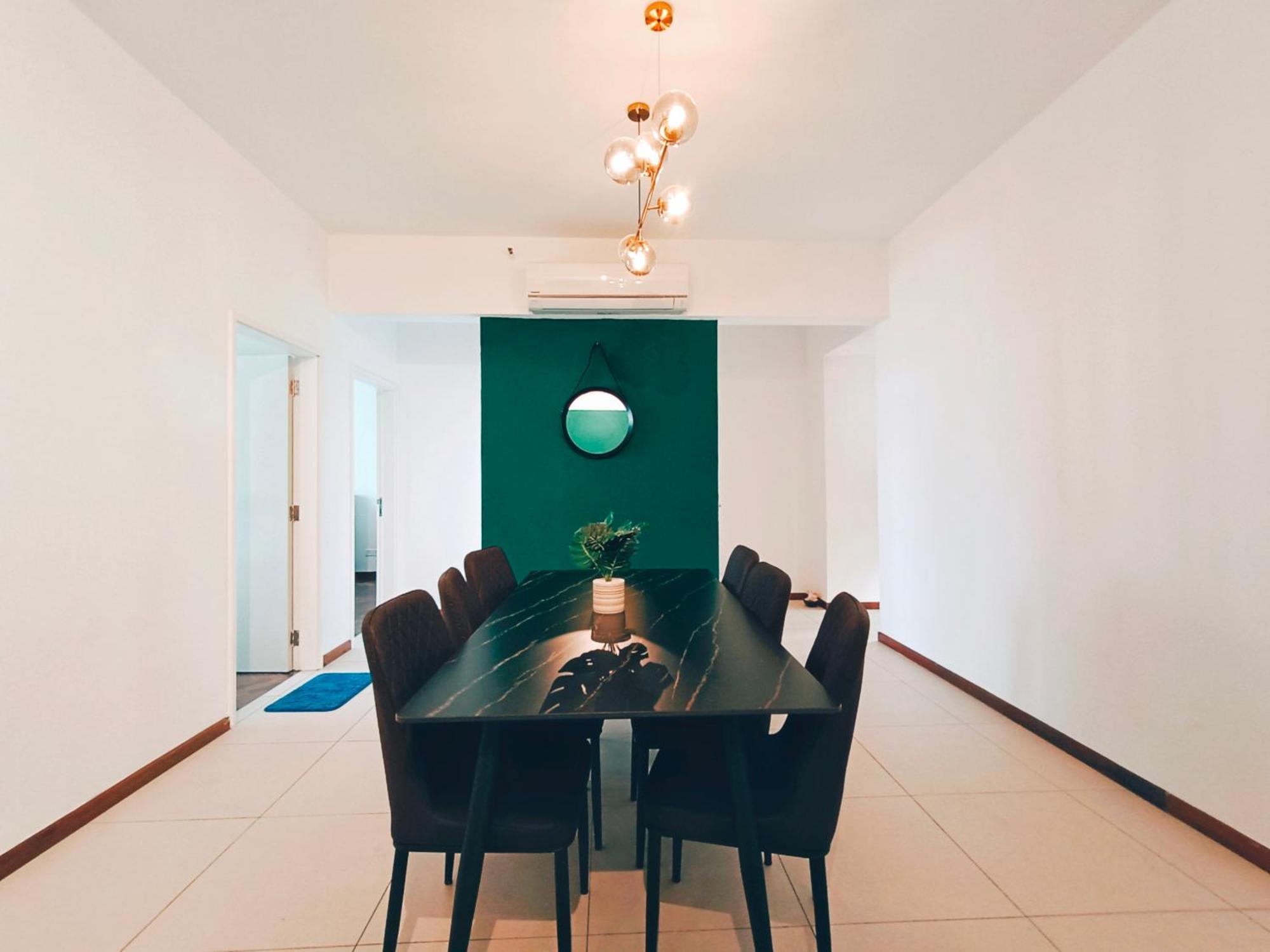 The Landmark By Katana 3Br To 4Br Luxury Seaview Landmark Homestay At Gurney 15-16Pax 无敌海景套房 Tanjung Tokong Екстериор снимка