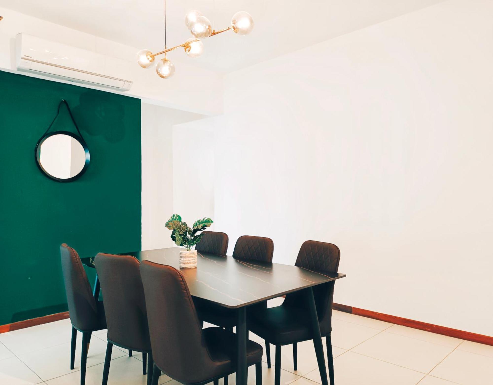 The Landmark By Katana 3Br To 4Br Luxury Seaview Landmark Homestay At Gurney 15-16Pax 无敌海景套房 Tanjung Tokong Екстериор снимка