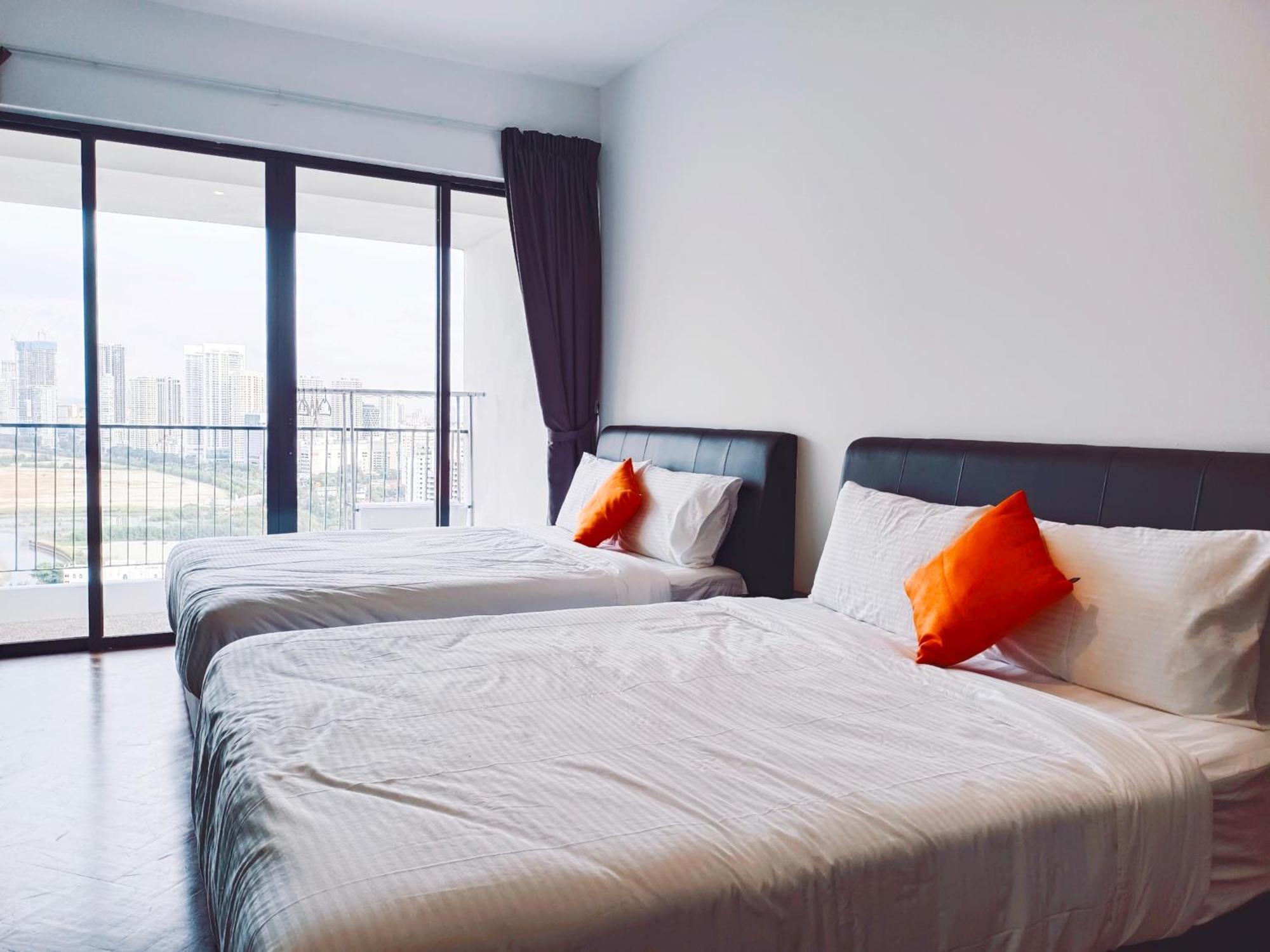 The Landmark By Katana 3Br To 4Br Luxury Seaview Landmark Homestay At Gurney 15-16Pax 无敌海景套房 Tanjung Tokong Екстериор снимка