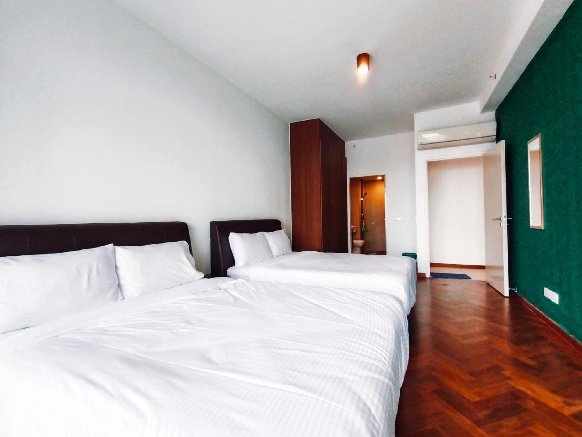 The Landmark By Katana 3Br To 4Br Luxury Seaview Landmark Homestay At Gurney 15-16Pax 无敌海景套房 Tanjung Tokong Екстериор снимка