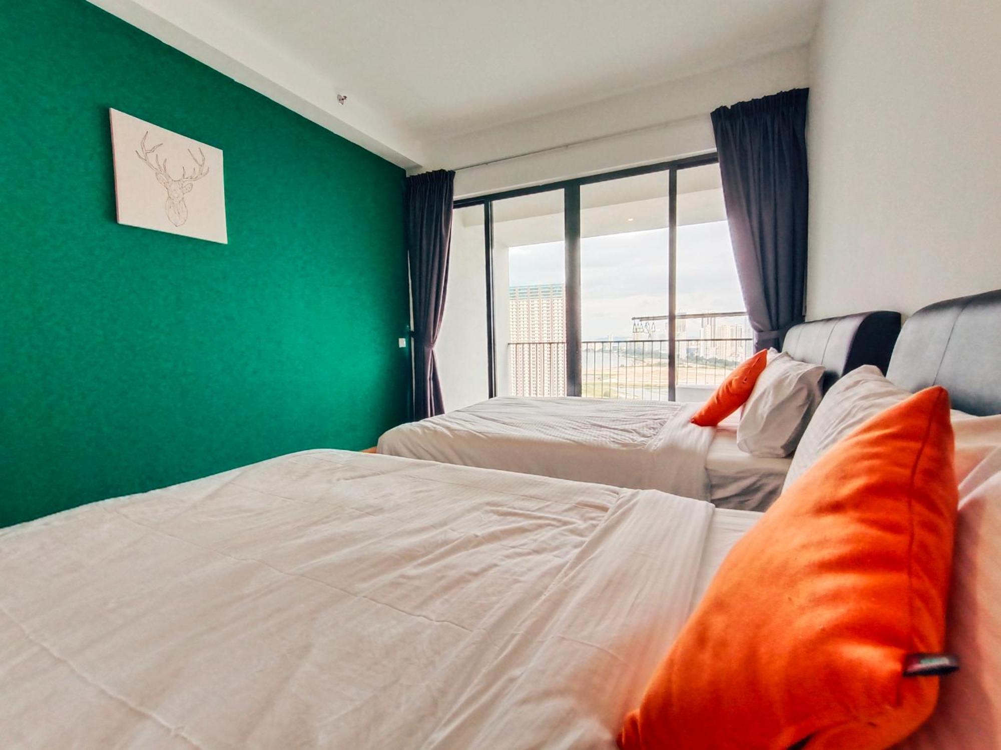 The Landmark By Katana 3Br To 4Br Luxury Seaview Landmark Homestay At Gurney 15-16Pax 无敌海景套房 Tanjung Tokong Екстериор снимка